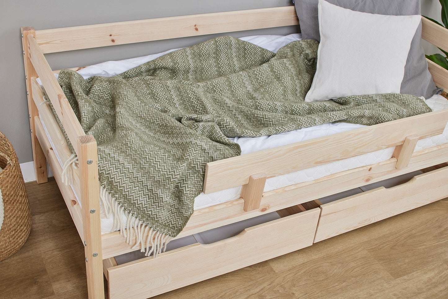 ECO Comfort Junior Bed 70x160 cm incl. Drawers and Guard Rail