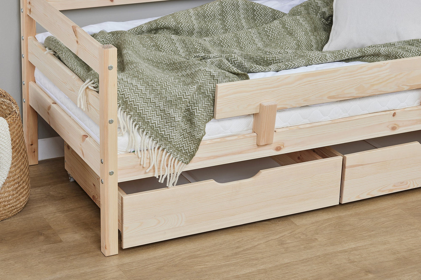 ECO Comfort Junior Bed 70x160 cm incl. Drawers and Guard Rail