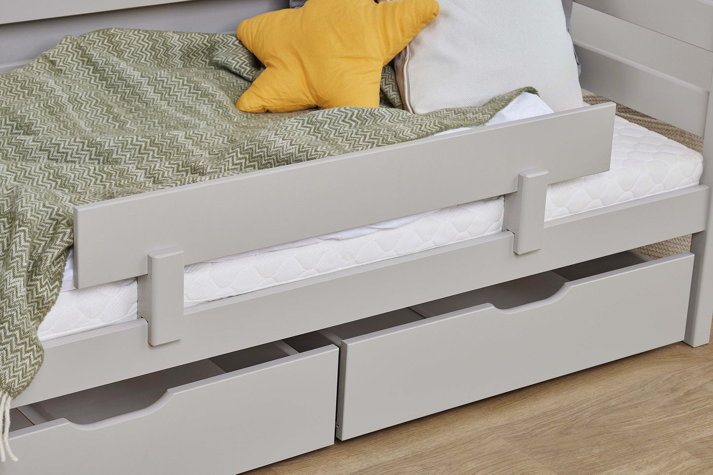 ECO Comfort Junior Bed 70x160 cm incl. Drawers and Guard Rail