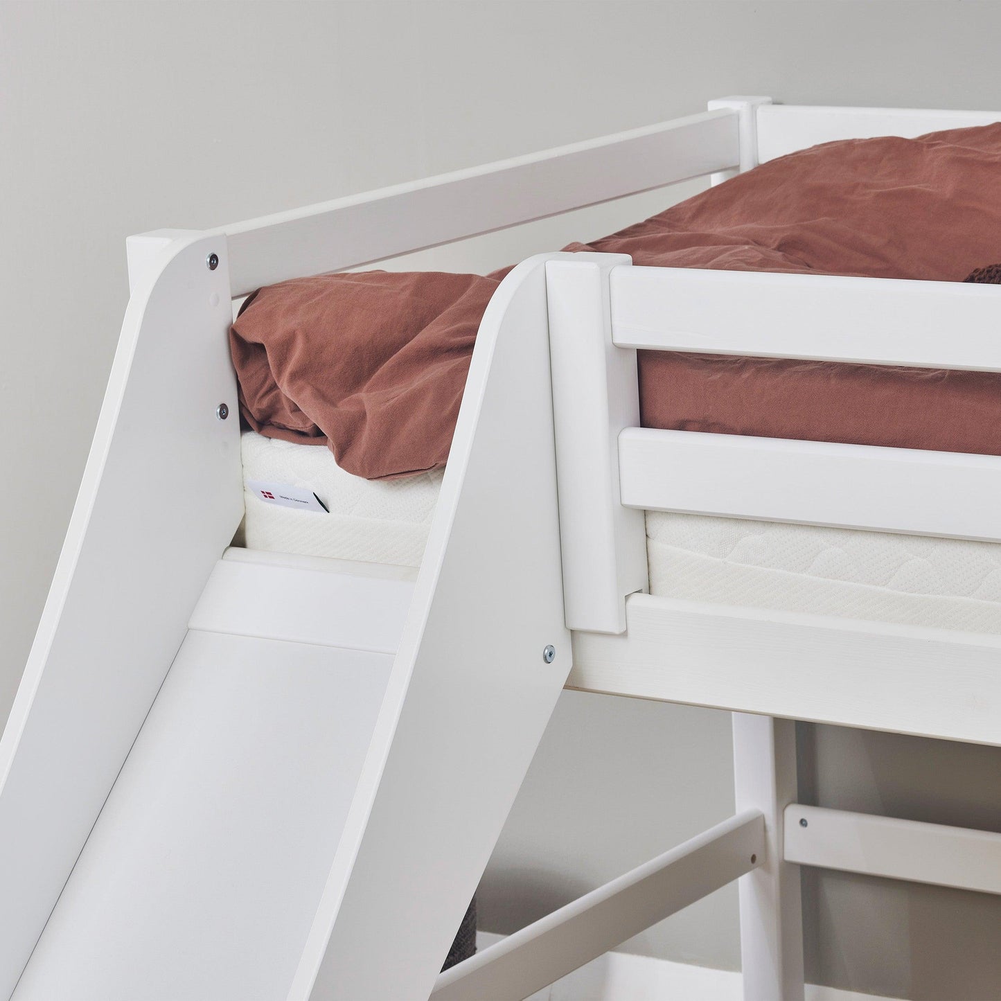 ECO Dream Mid-Height Bed with Slide